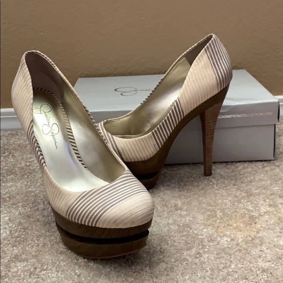 Platform heels - Picture 1 of 1